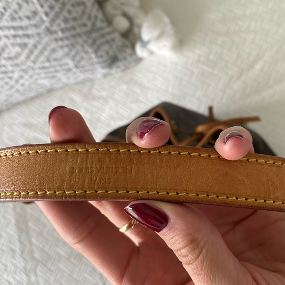 *$750$* Vintage Louis Vuitton Petit Noe - Picture 4 of 10